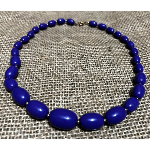 Vintage Purple Beaded Necklace with Clasp Eighties Costume Jewelry - Picture 7 of 10